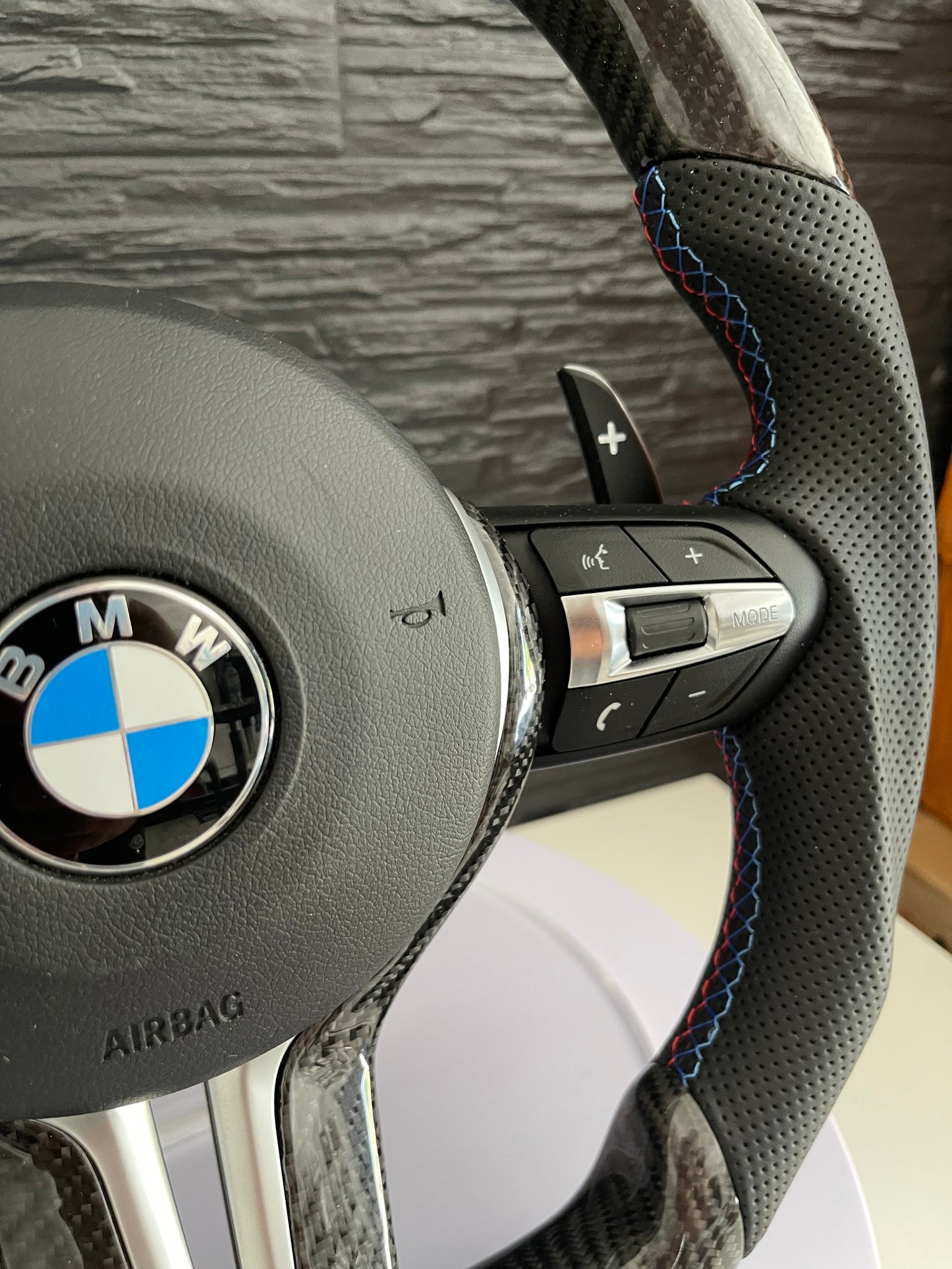 🏁 Volan Sport AT Performance – BMW Seria F , Full Carbon & Piele Perforată