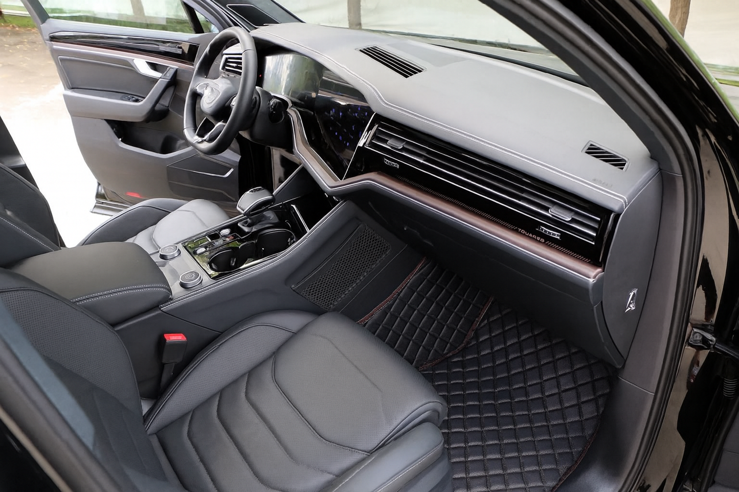 Covorase Auto Volkswagen Touareg 2019 + negru