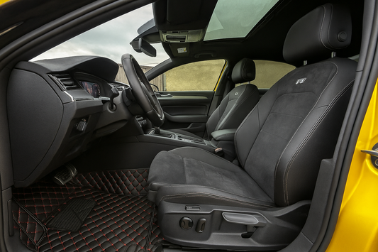 Covorase Auto premium Volkswagen Passat B8 ; negru cu fir rosu