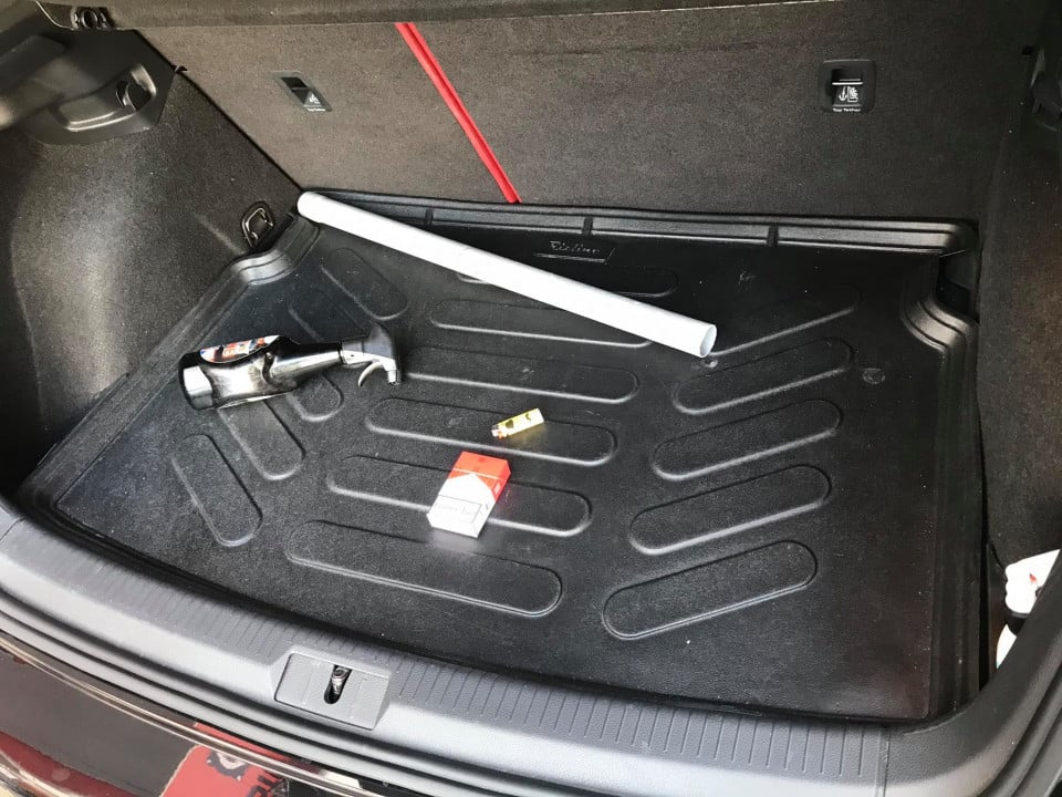 TAVITA PORTBAGAJ AUDI A3 8V CAROSERIE SEDAN FABRICATIE 09.2013-PREZENT